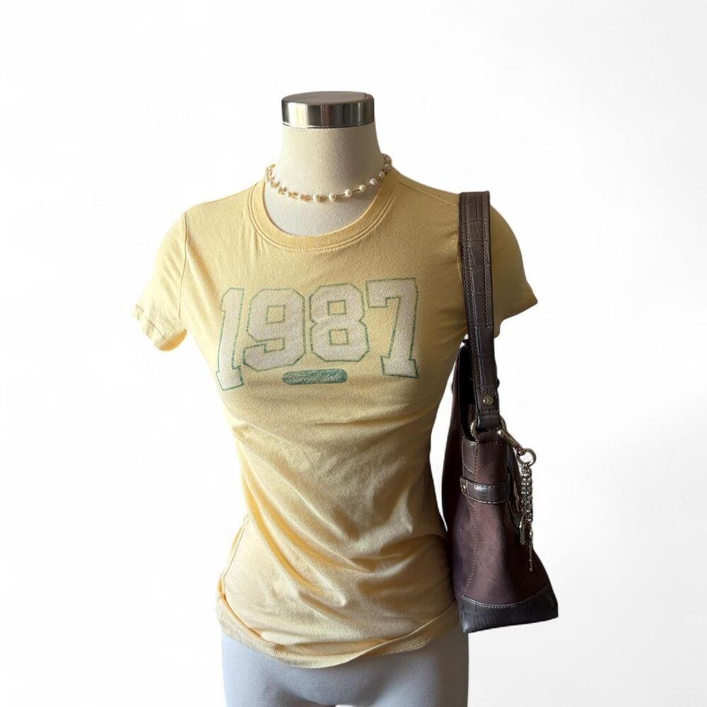Aeropostale Women's Yellow and Cream T-shirt